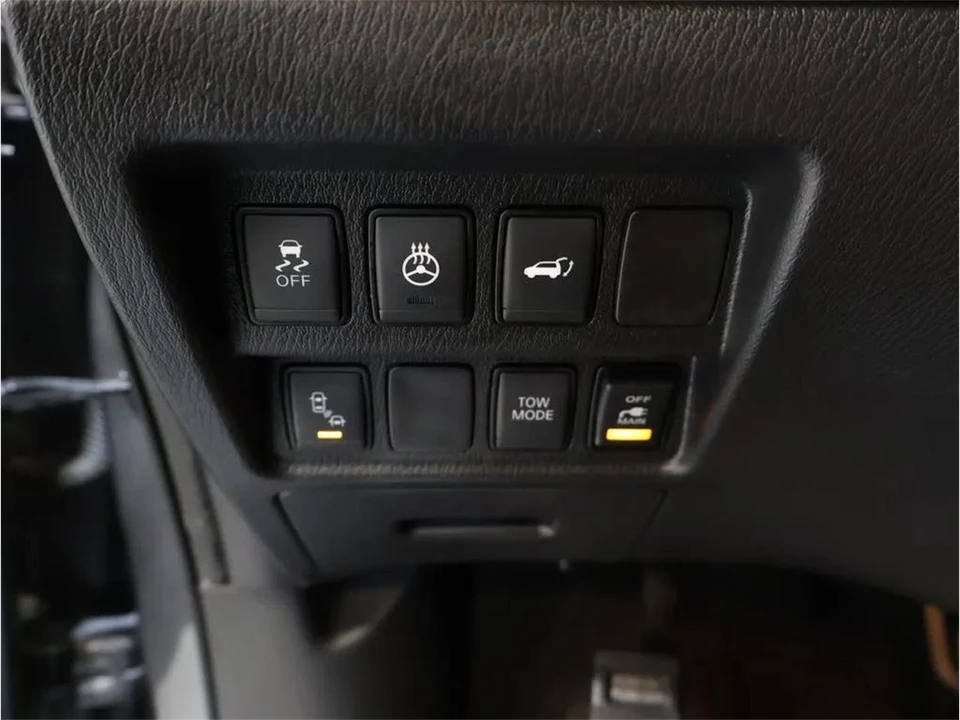 2020 Nissan Pathfinder 4th Gen - Image 12 of 31