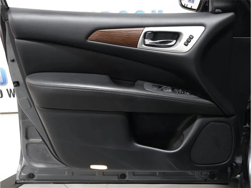 2020 Nissan Pathfinder 4th Gen - Image 10 of 31