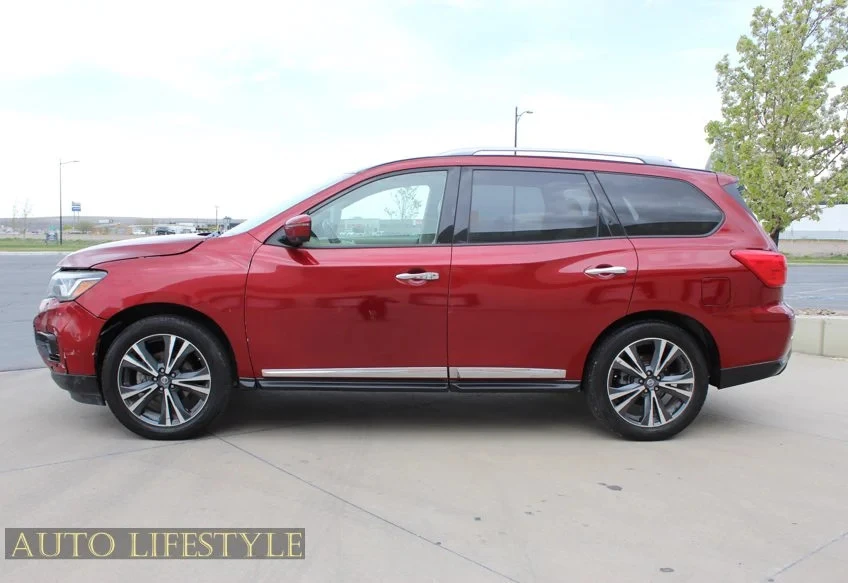 2020 Nissan Pathfinder 4th Gen - Image 9 of 21