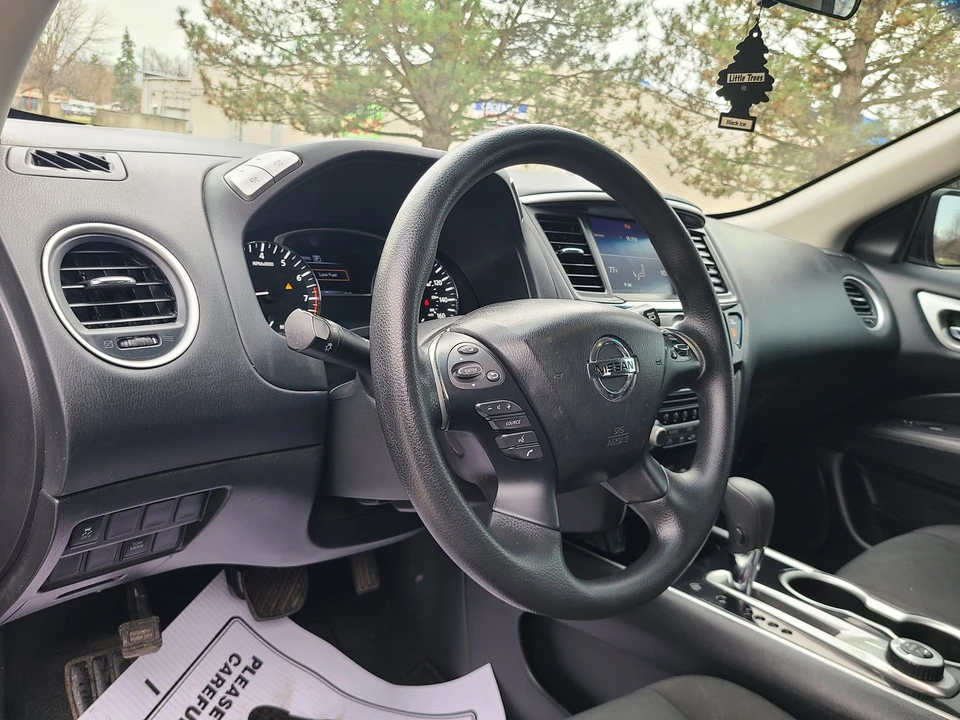 2020 Nissan Pathfinder 4th Gen - Image 9 of 21