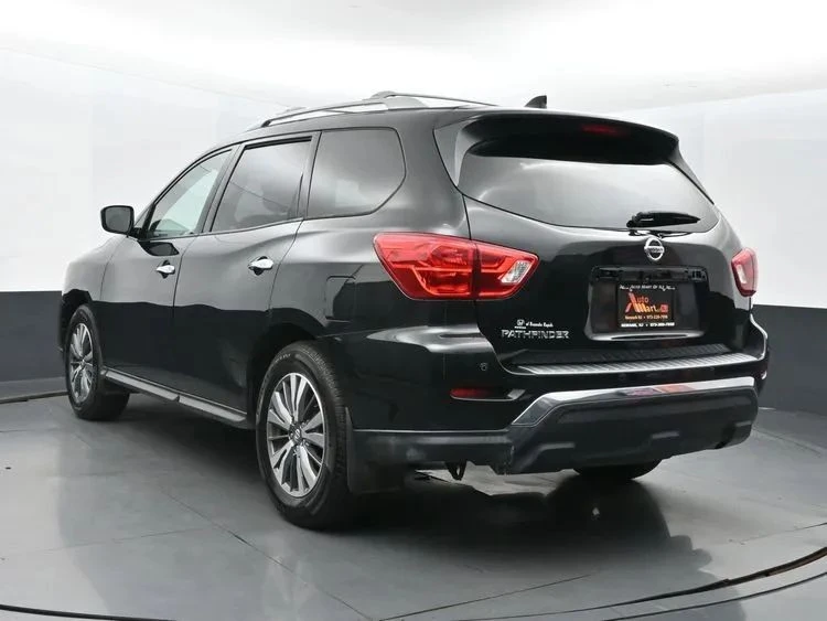 2020 Nissan Pathfinder 4th Gen - Image 9 of 12