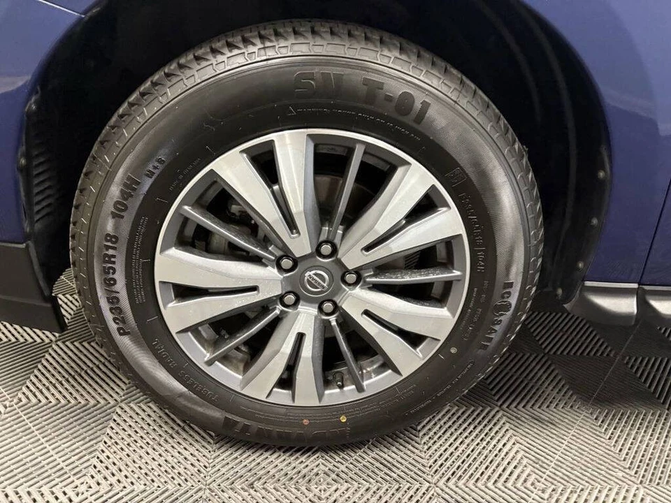2020 Nissan Pathfinder 4th Gen - Image 16 of 21