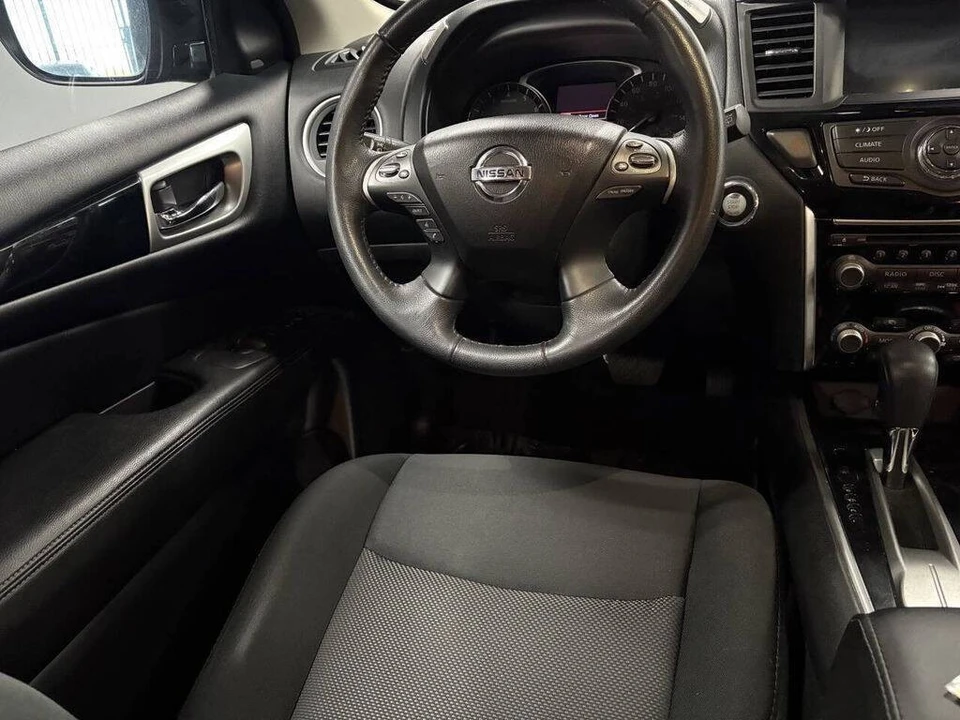 2020 Nissan Pathfinder 4th Gen - Image 18 of 21