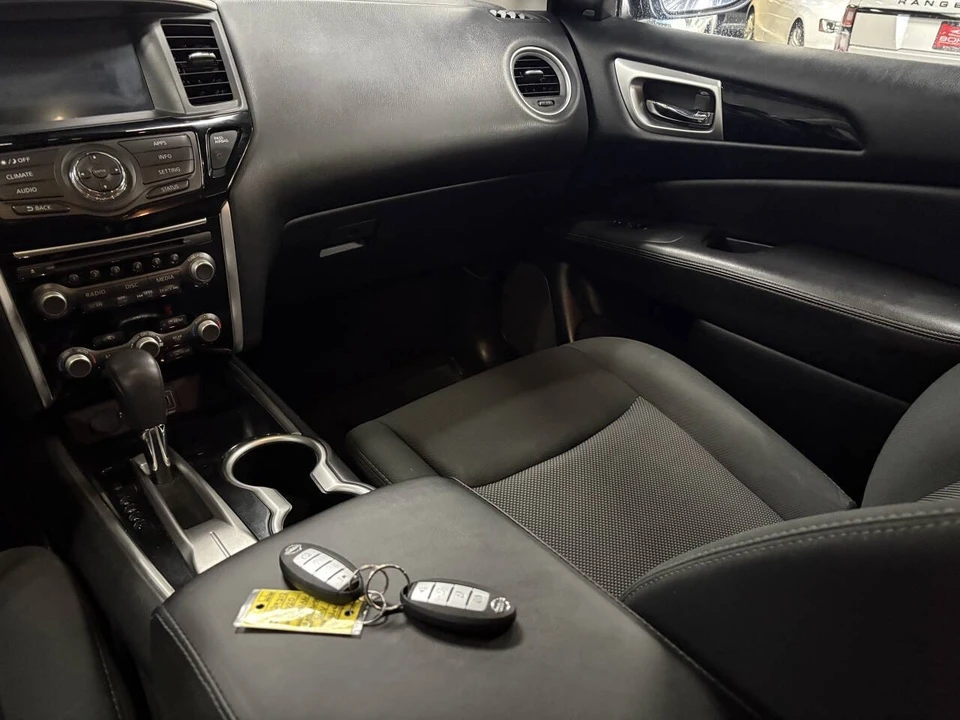 2020 Nissan Pathfinder 4th Gen - Image 18 of 21