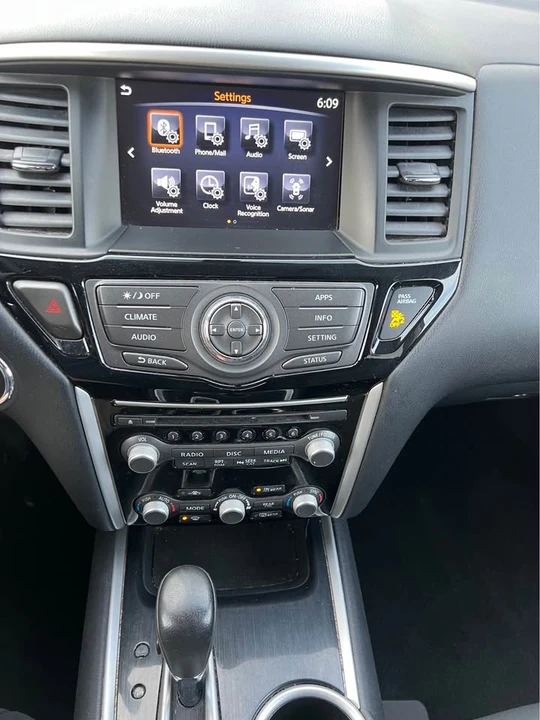 2020 Nissan Pathfinder 4th Gen - Image 10 of 12