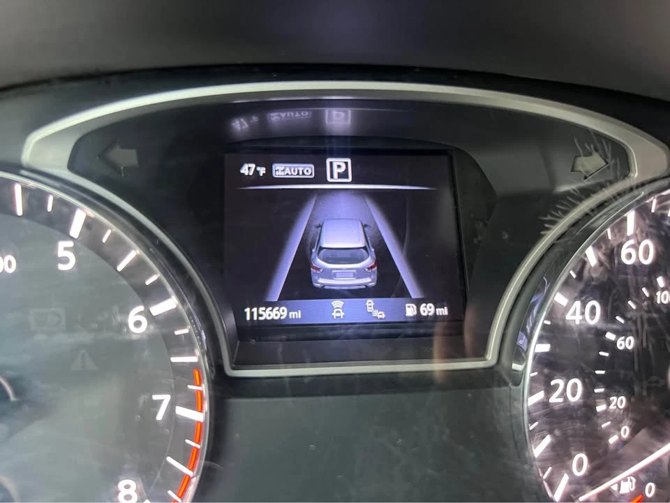 2020 Nissan Pathfinder 4th Gen - Image 11 of 12