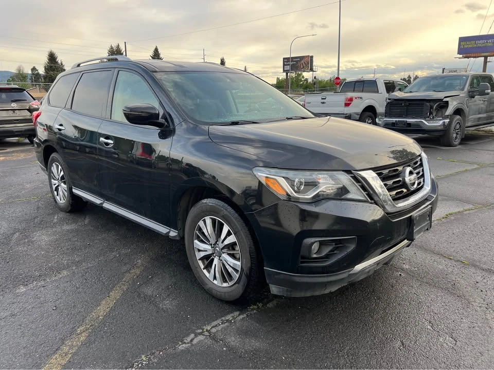 2020 Nissan Pathfinder 4th Gen - Image 2 of 12