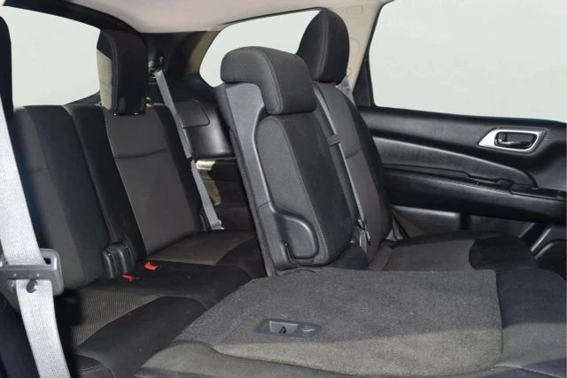2020 Nissan Pathfinder 4th Gen - Image 17 of 21