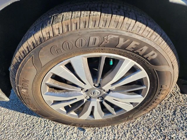 2020 Nissan Pathfinder 4th Gen - Image 16 of 21