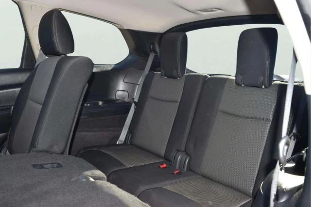 2020 Nissan Pathfinder 4th Gen - Image 14 of 21
