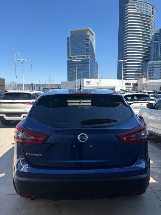 2020 Nissan Rogue - Image 4 of 16