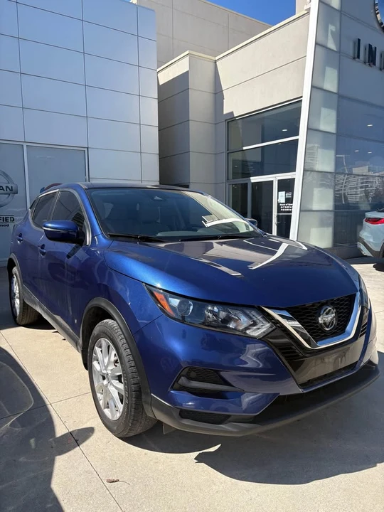 2020 Nissan Rogue - Image 2 of 16