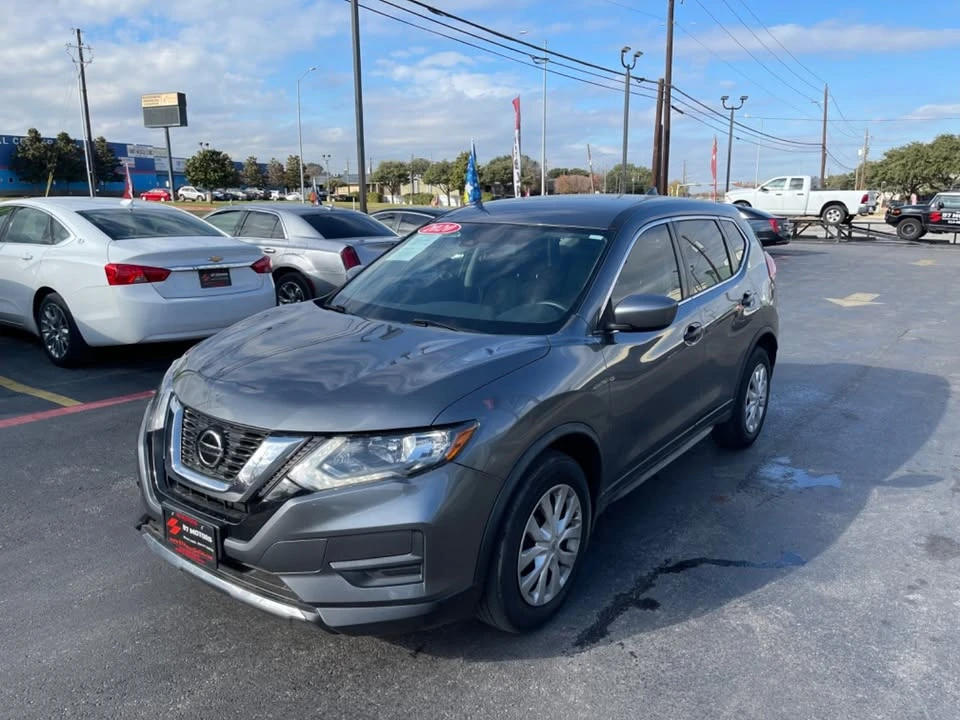 2020 Nissan Rogue - Image 2 of 19
