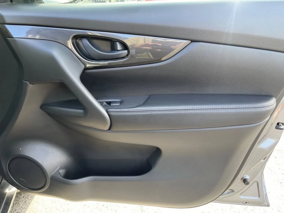 2020 Nissan Rogue - Image 19 of 19