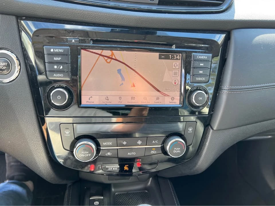 2020 Nissan Rogue - Image 11 of 20