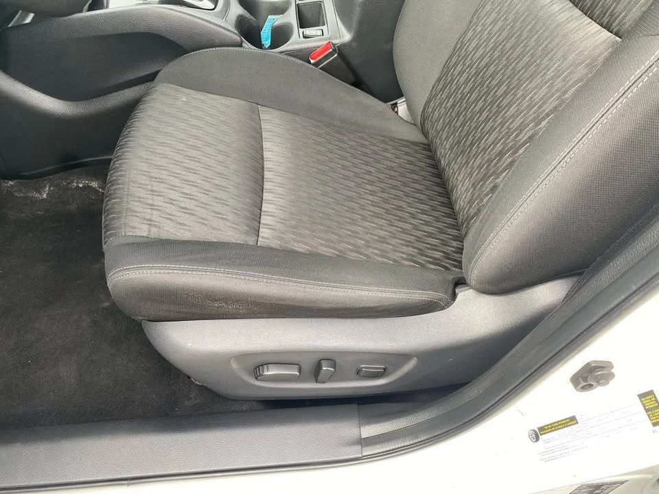 2020 Nissan Rogue - Image 10 of 20
