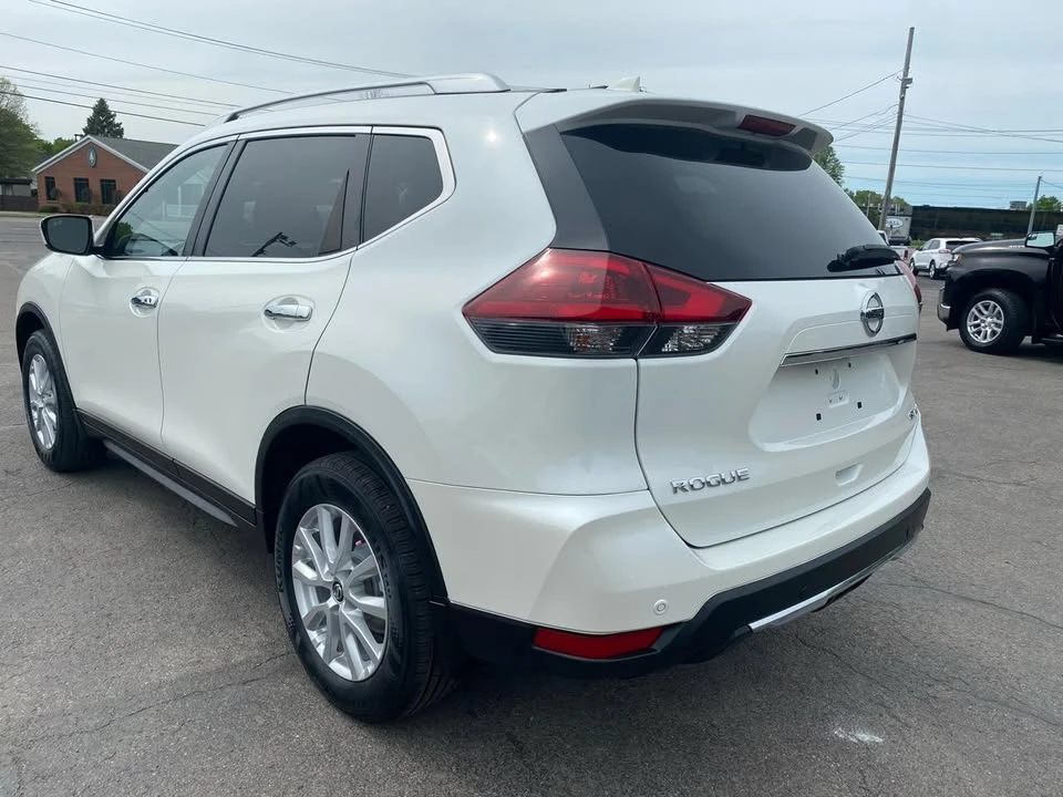 2020 Nissan Rogue - Image 7 of 20