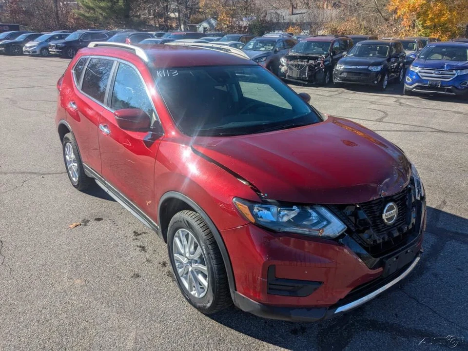 2020 Nissan Rogue - Image 8 of 12