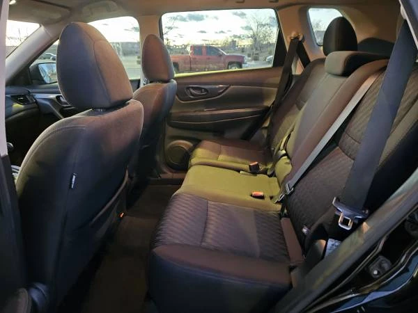 2020 Nissan Rogue - Image 7 of 19