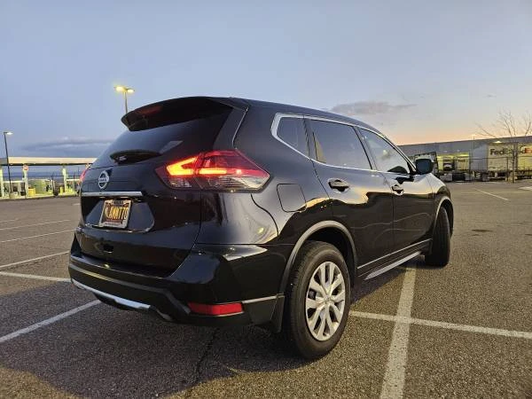 2020 Nissan Rogue - Image 2 of 19