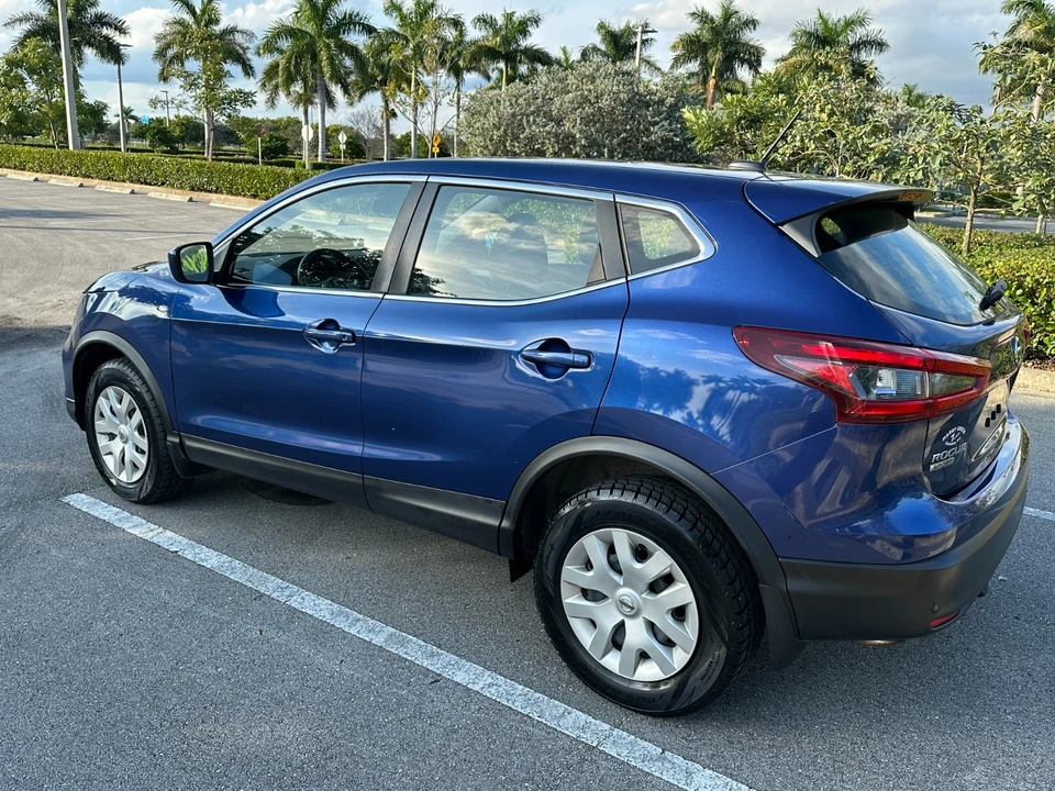 2020 Nissan Rogue - Image 5 of 21