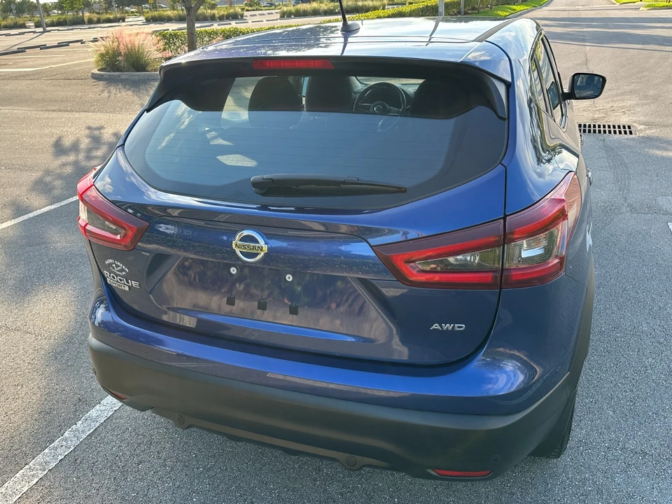 2020 Nissan Rogue - Image 7 of 21