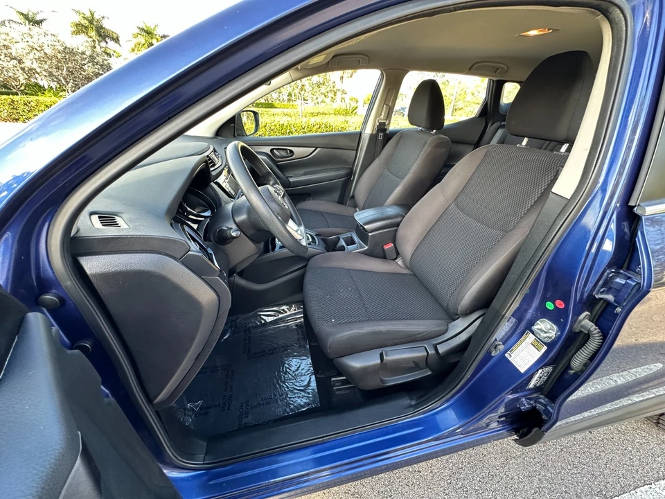 2020 Nissan Rogue - Image 14 of 21