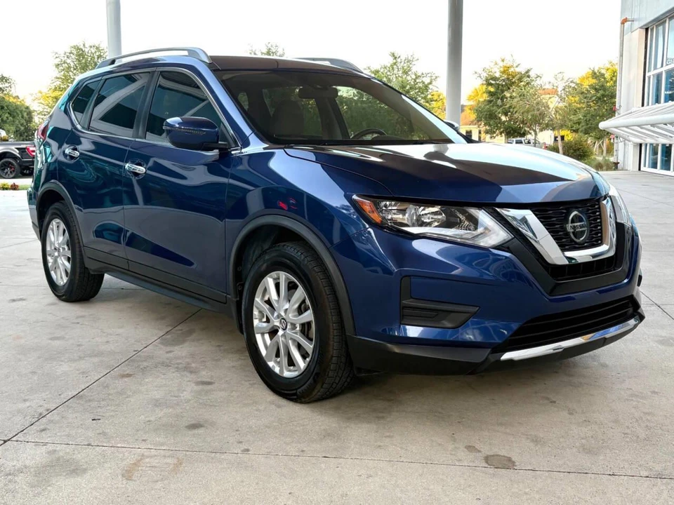 2020 Nissan Rogue - Image 4 of 31