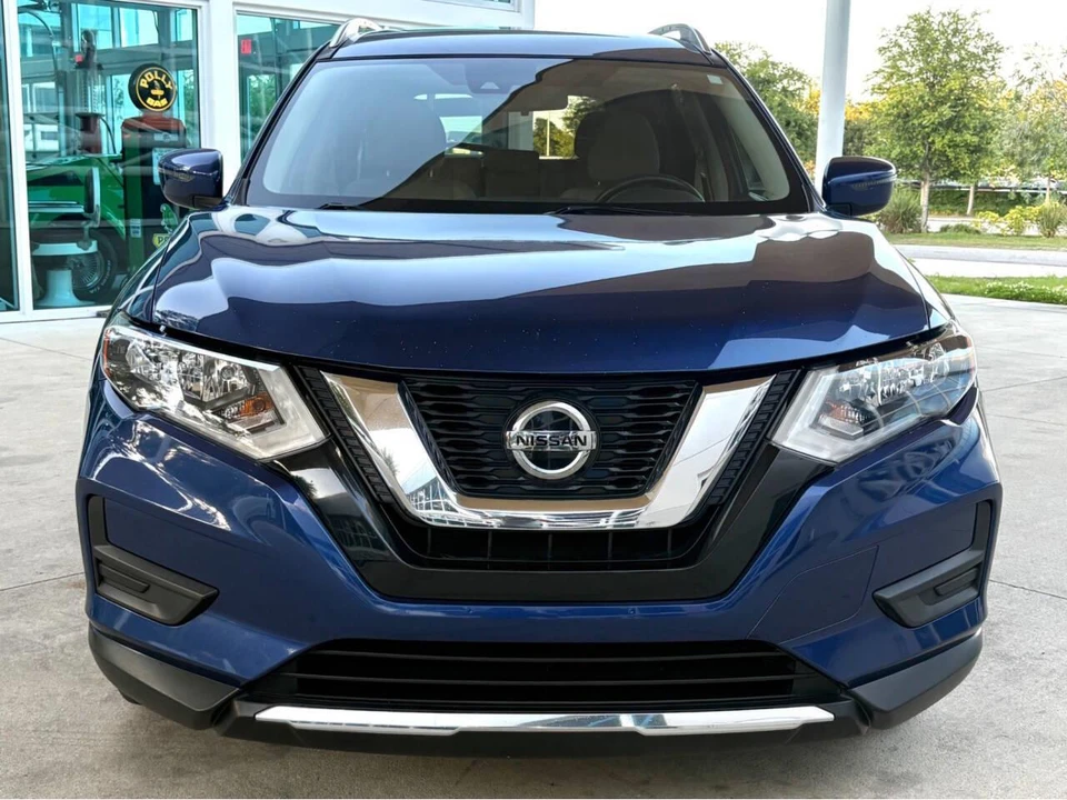 2020 Nissan Rogue - Image 2 of 31