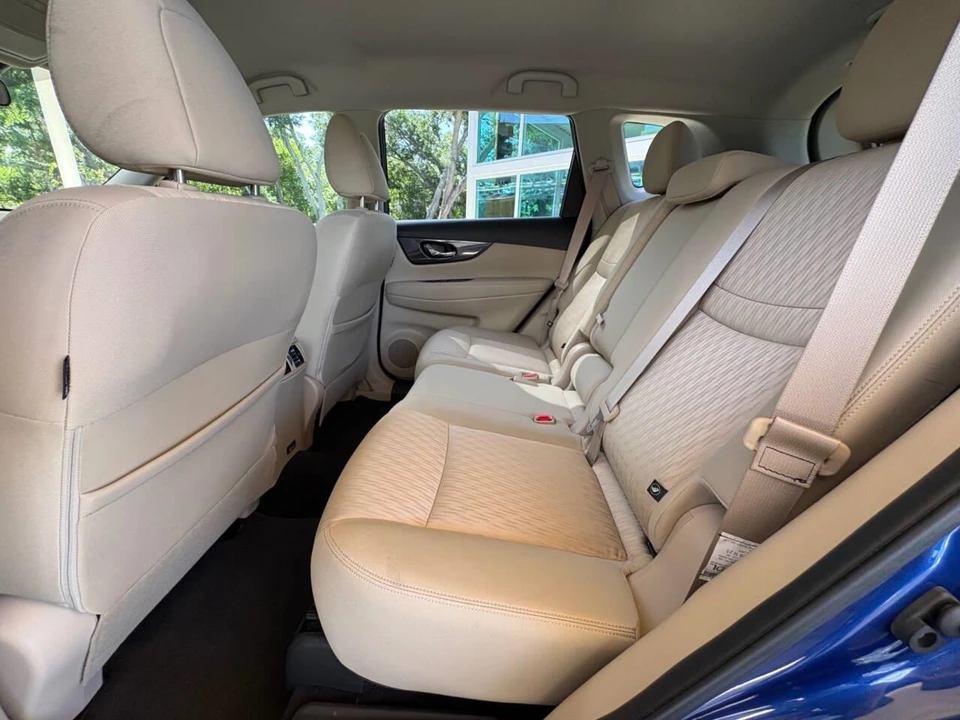 2020 Nissan Rogue - Image 30 of 31