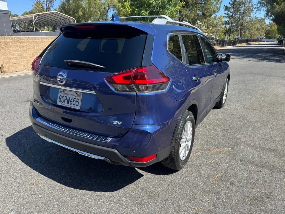 2020 Nissan Rogue - Image 3 of 15