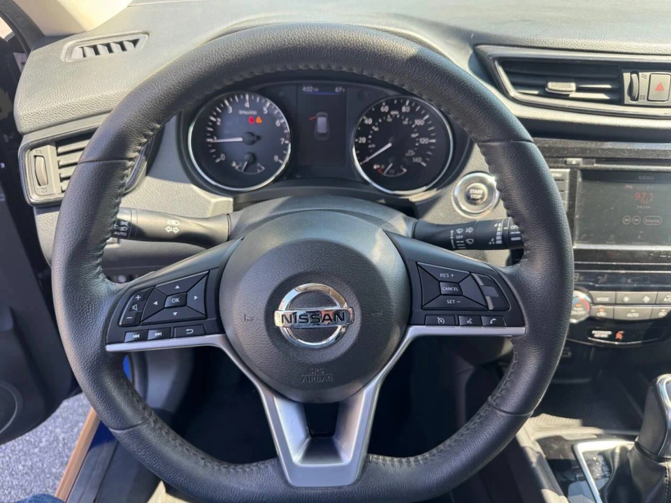 2020 Nissan Rogue - Image 13 of 15