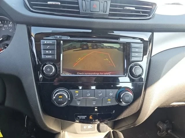 2020 Nissan Rogue - Image 5 of 7
