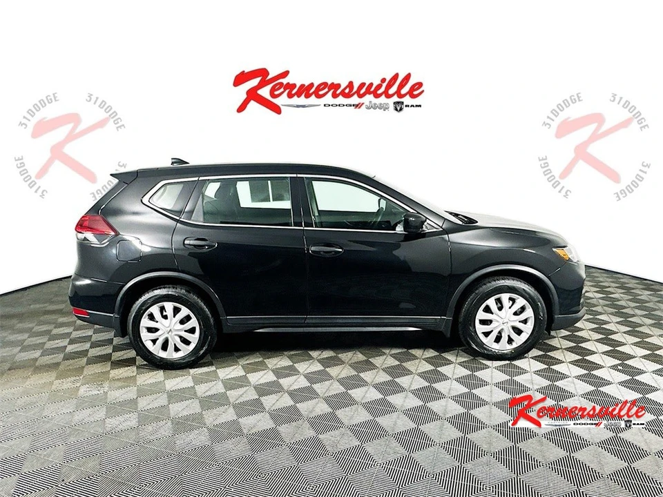 2020 Nissan Rogue - Image 8 of 21