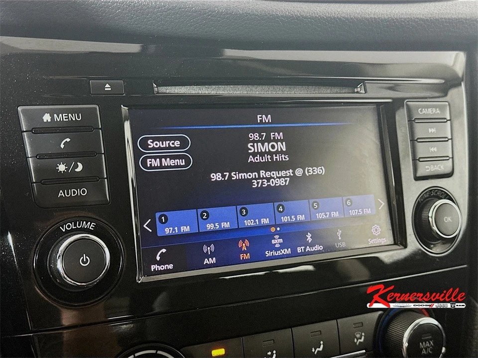 2020 Nissan Rogue - Image 17 of 21