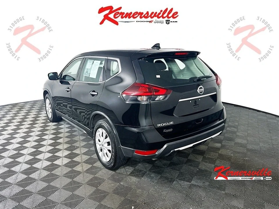 2020 Nissan Rogue - Image 5 of 12
