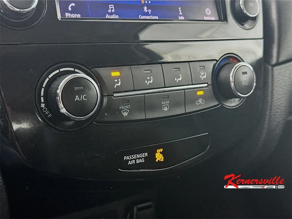 2020 Nissan Rogue - Image 18 of 21