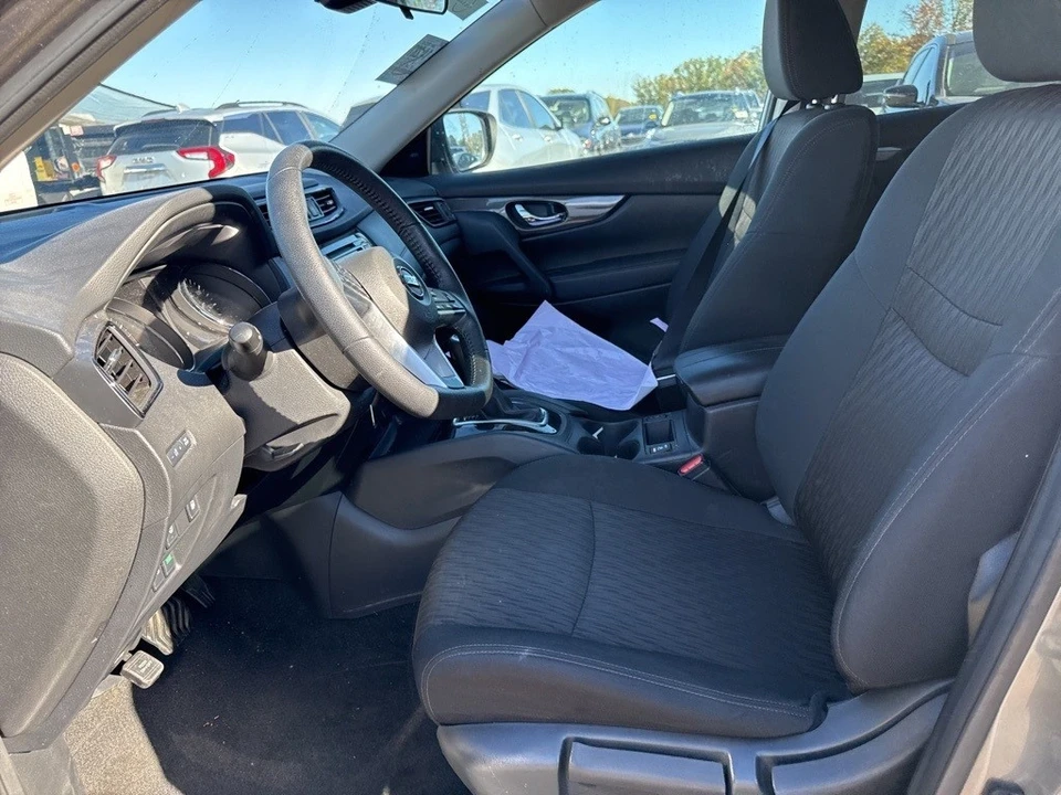 2020 Nissan Rogue - Image 6 of 7
