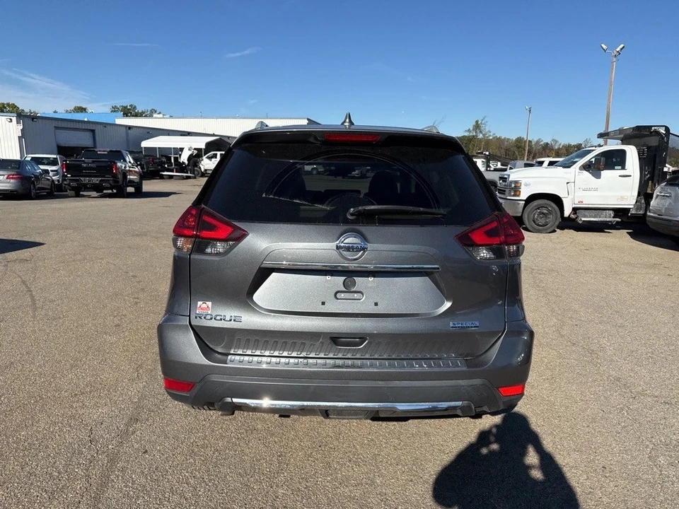 2020 Nissan Rogue - Image 3 of 7