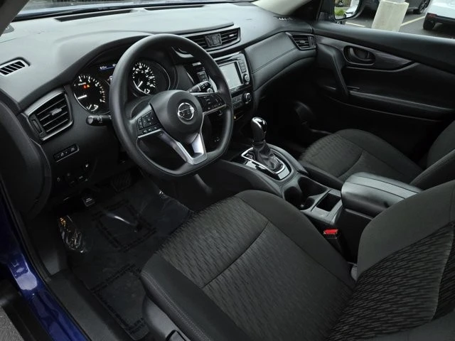 2020 Nissan Rogue - Image 8 of 12