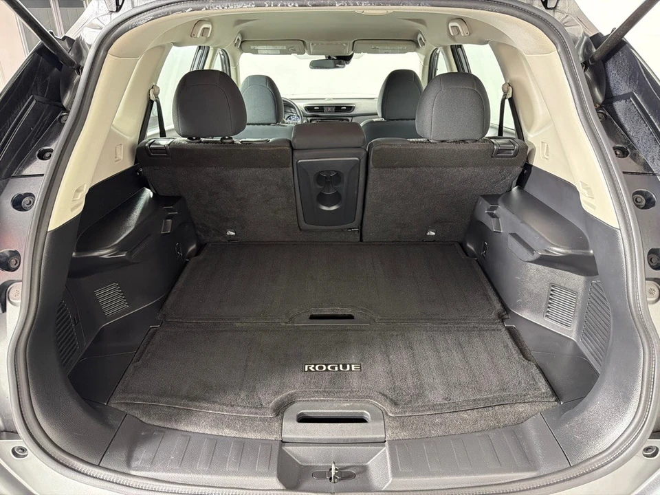 2020 Nissan Rogue - Image 20 of 21