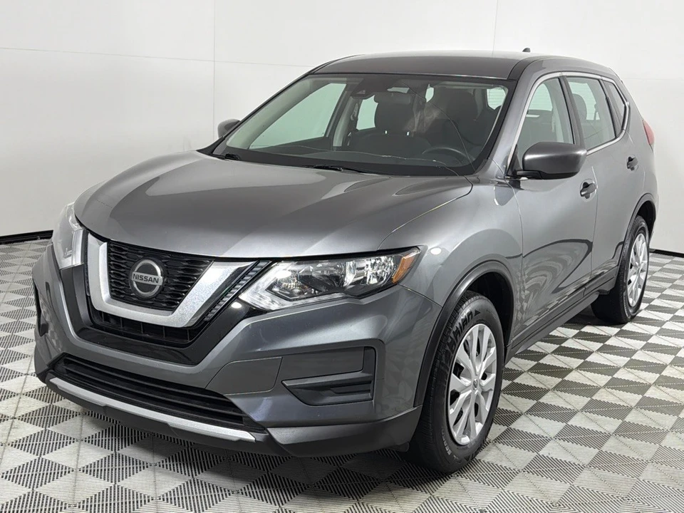 2020 Nissan Rogue - Image 9 of 21