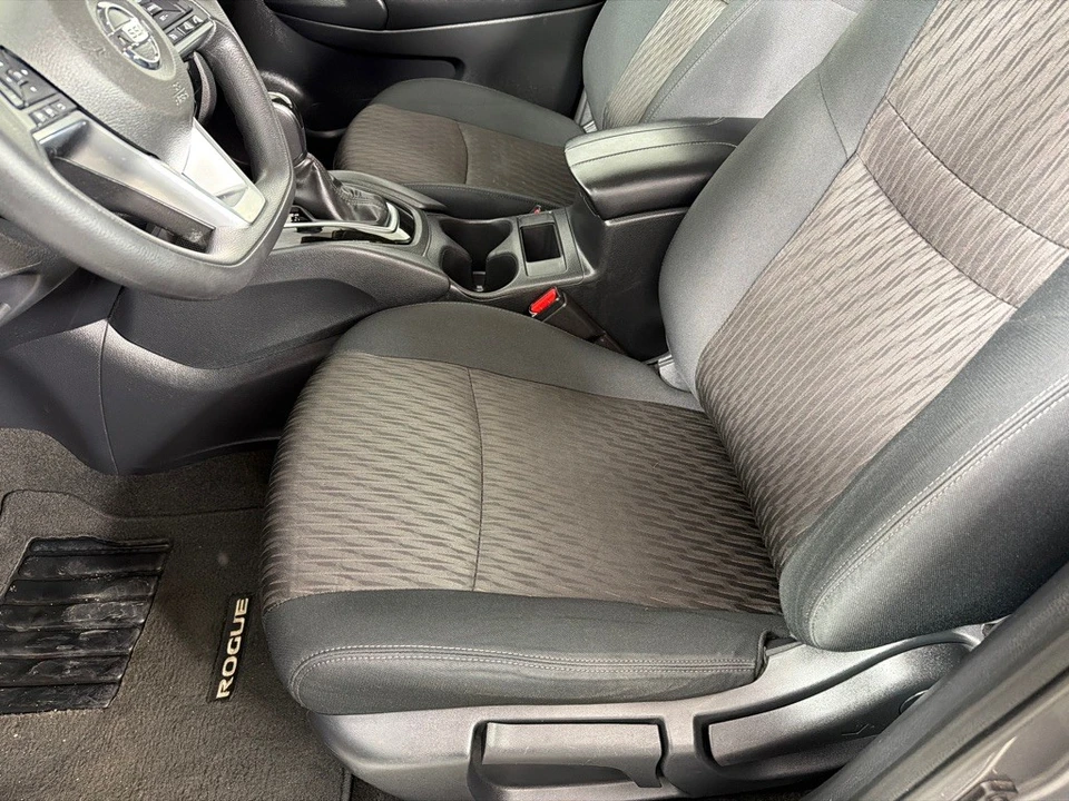 2020 Nissan Rogue - Image 11 of 21