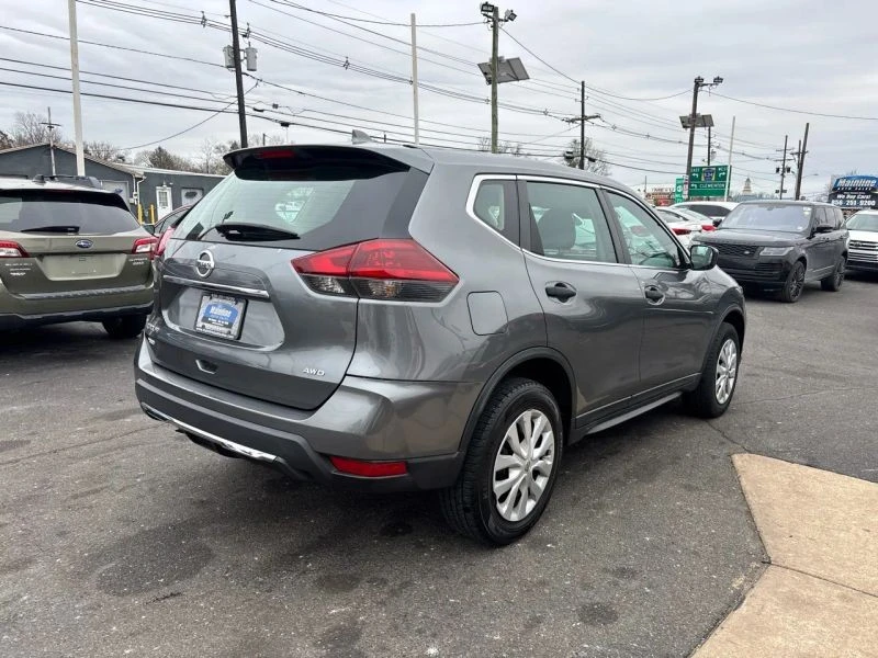 2020 Nissan Rogue - Image 7 of 12