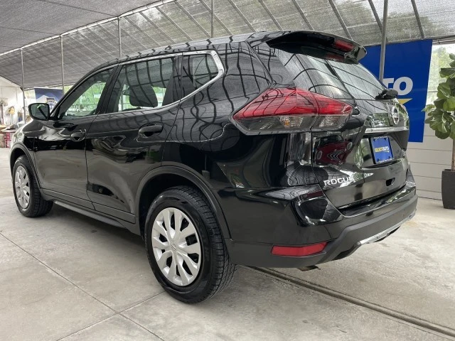 2020 Nissan Rogue - Image 17 of 21