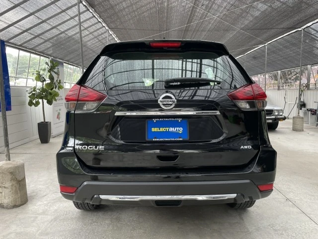 2020 Nissan Rogue - Image 9 of 21
