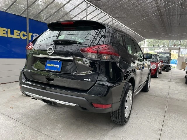 2020 Nissan Rogue - Image 8 of 21