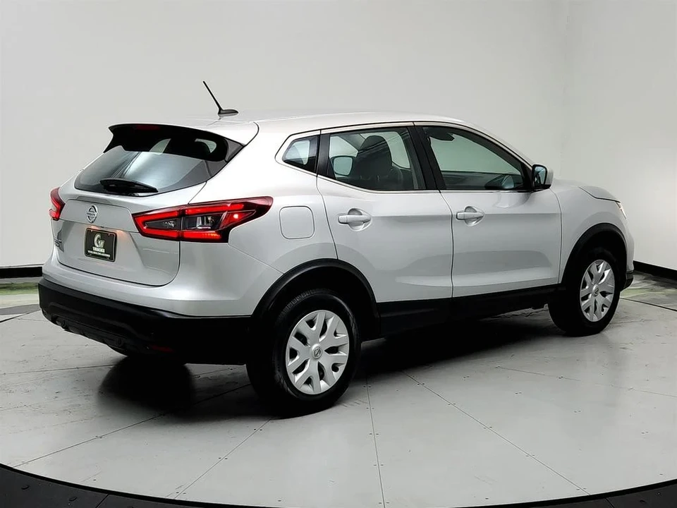2020 Nissan Rogue - Image 5 of 21