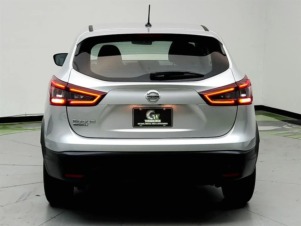 2020 Nissan Rogue - Image 6 of 21