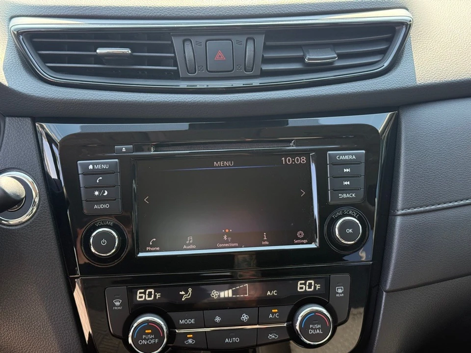 2020 Nissan Rogue - Image 20 of 21